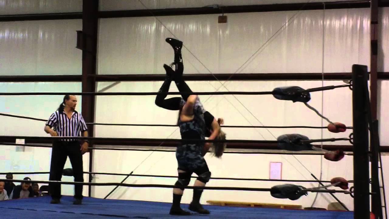Bree Ann vs Punk'n