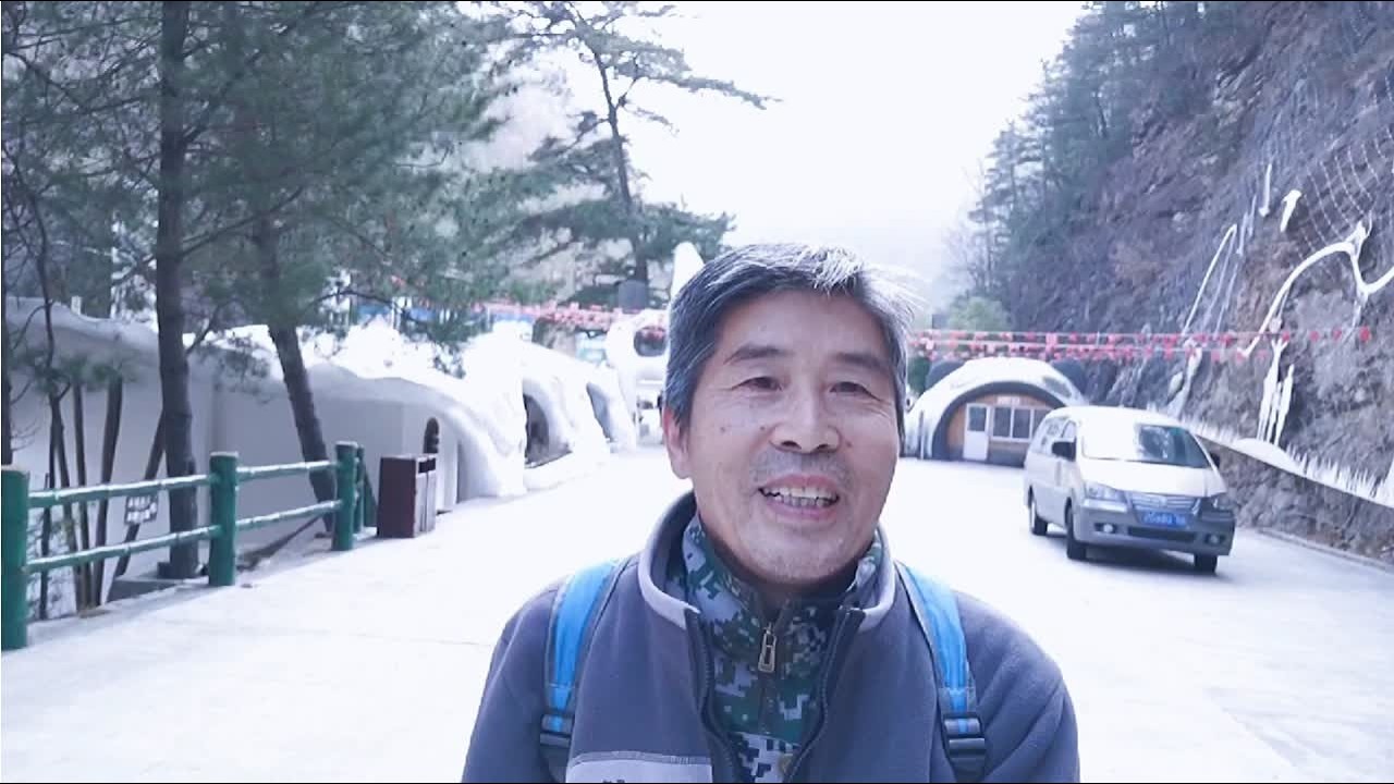 在熊猫谷里，第一次近距离接触熊猫。