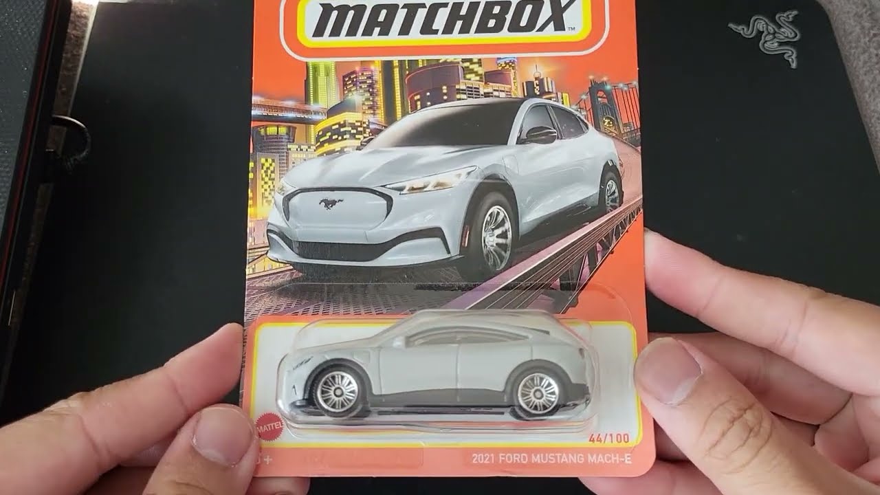 MatchBox 2021 Ford Mustang Mach-E (white) Unboxing. #MatchBox #Ford.