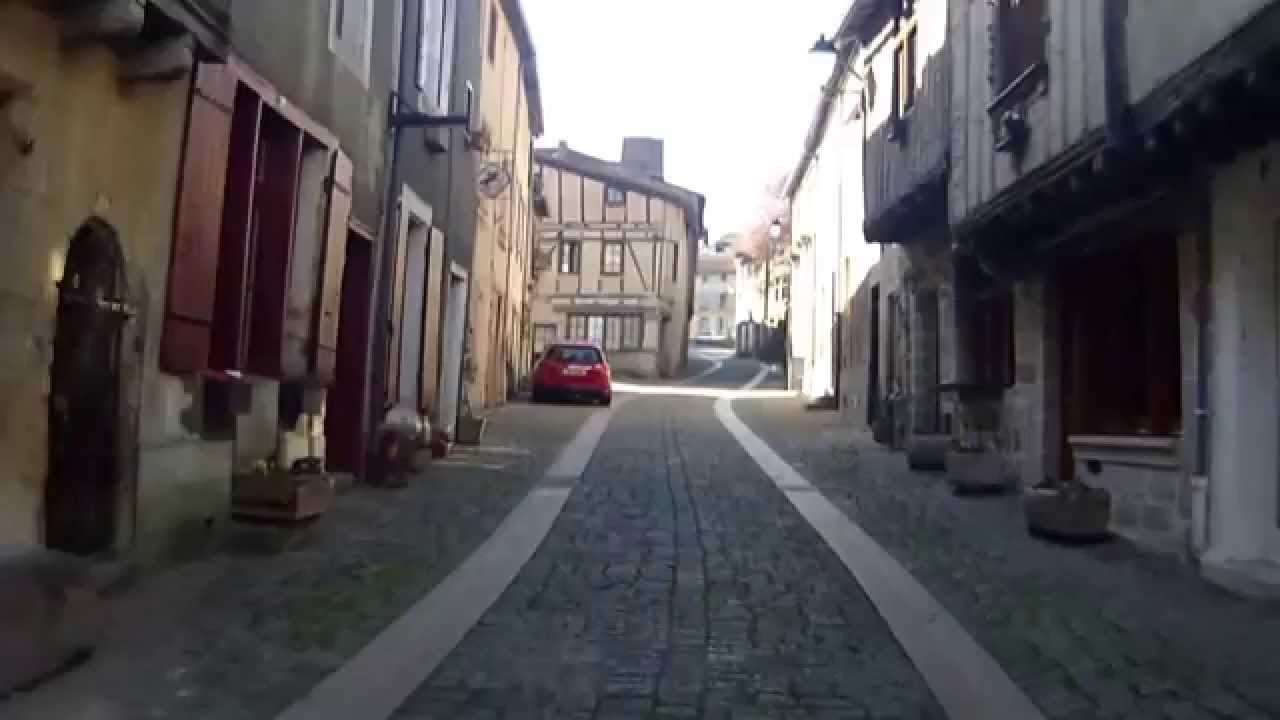 Atterissage immédiat à Parthenay par Gâtine Vidéo Production.