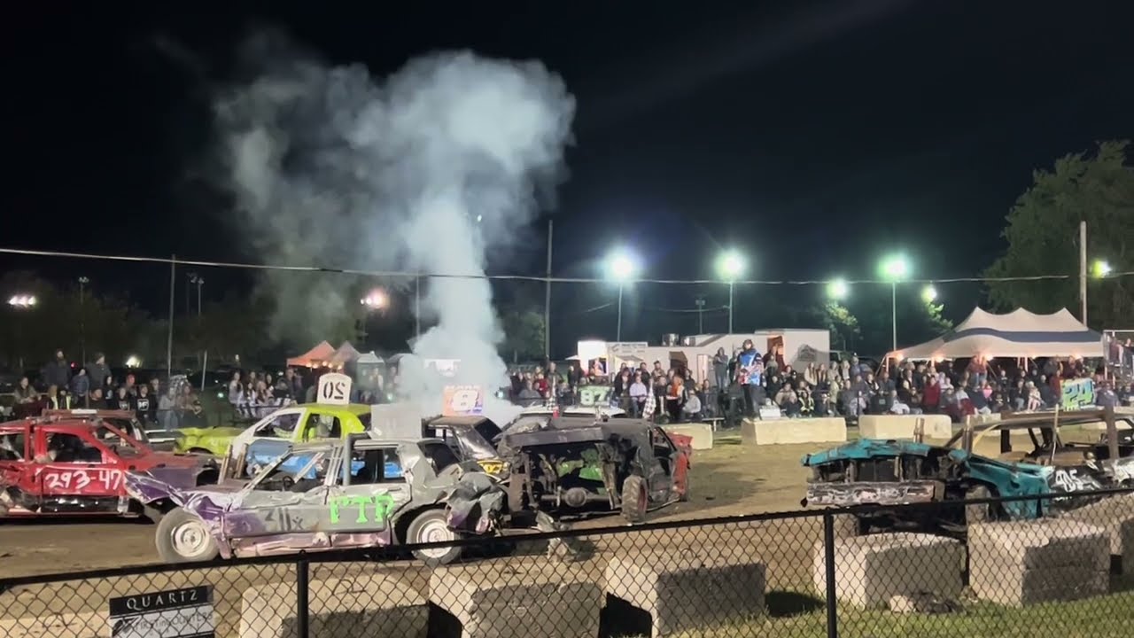 Wainfleet Fair Demolition derby, a Smashing good time