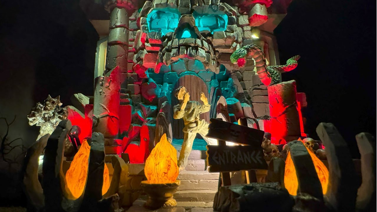Gates to the Underworld Review - New for 2025 Lemax Spooky Town