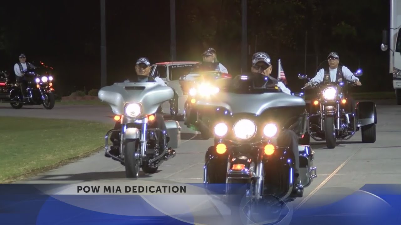 Rolling Thunder motorcycle club donates chair to Southwest High School