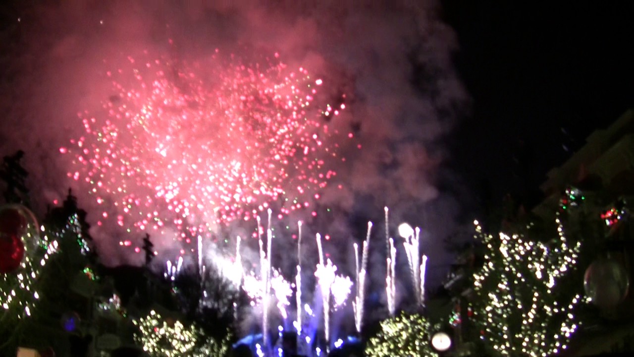 Disneyland New Year's Eve 2016-2017 Countdown and 