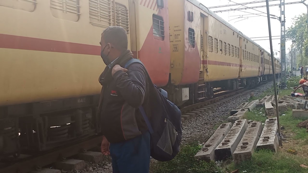 Once again WAG 9 pulling passenger train At Patna junction