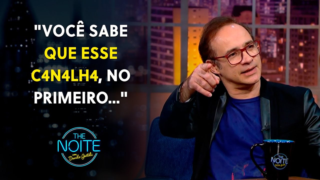 Celso Cardoso exp&otilde;e Mingau no palco do The Noite | The Noite (17/04/23)