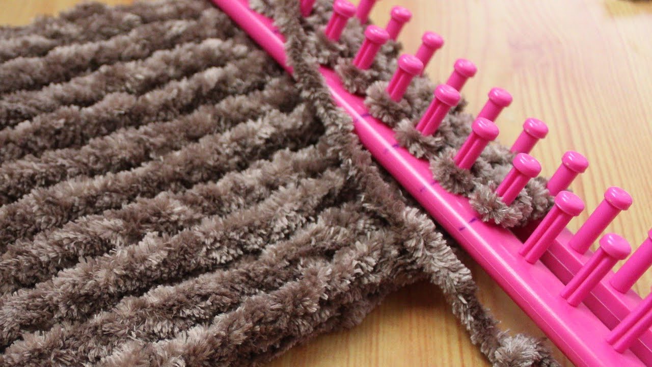 long loom Knitting a Gorgeous Velvet Scarf | Perfect for Winter!