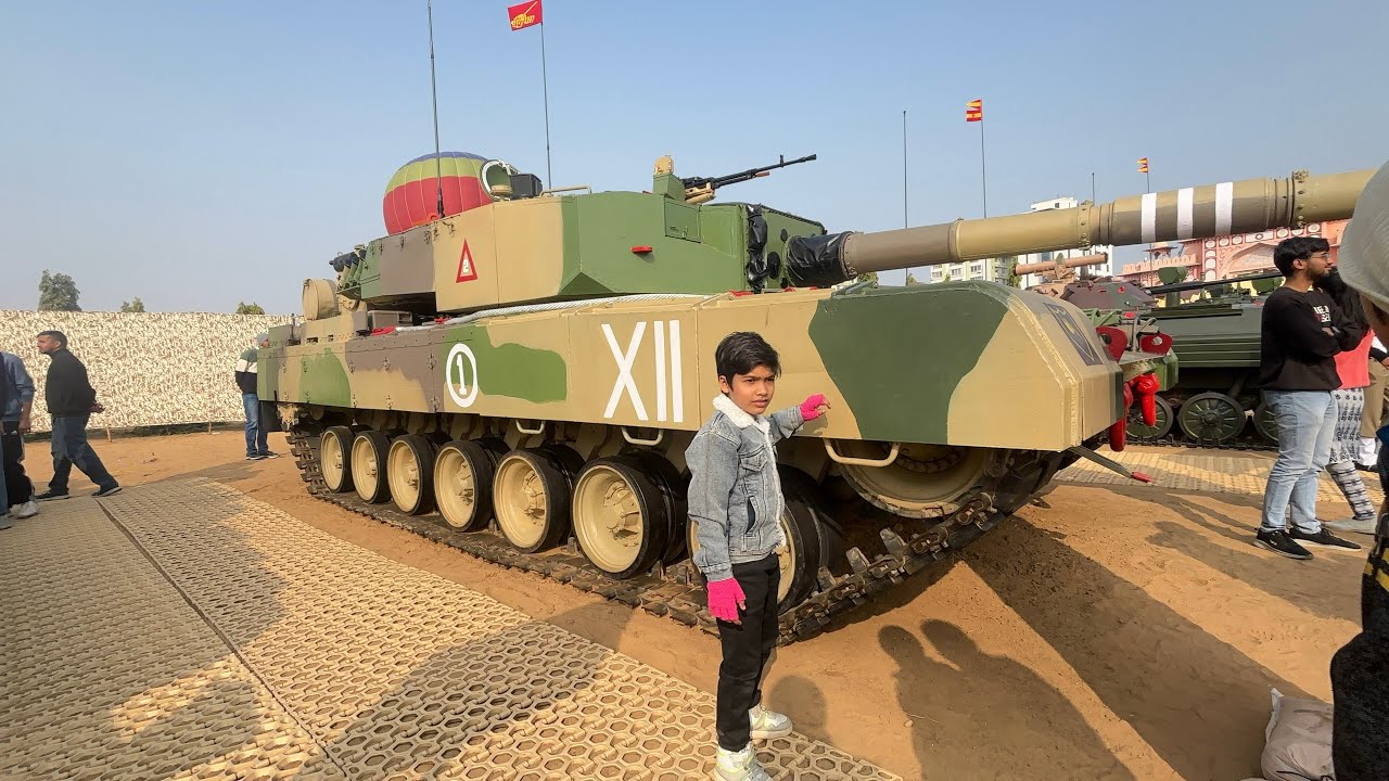 Yuvi gya army Tank dekne / Brahmos missile dekhne gya / know my army / Bodar  movie T90 tank 