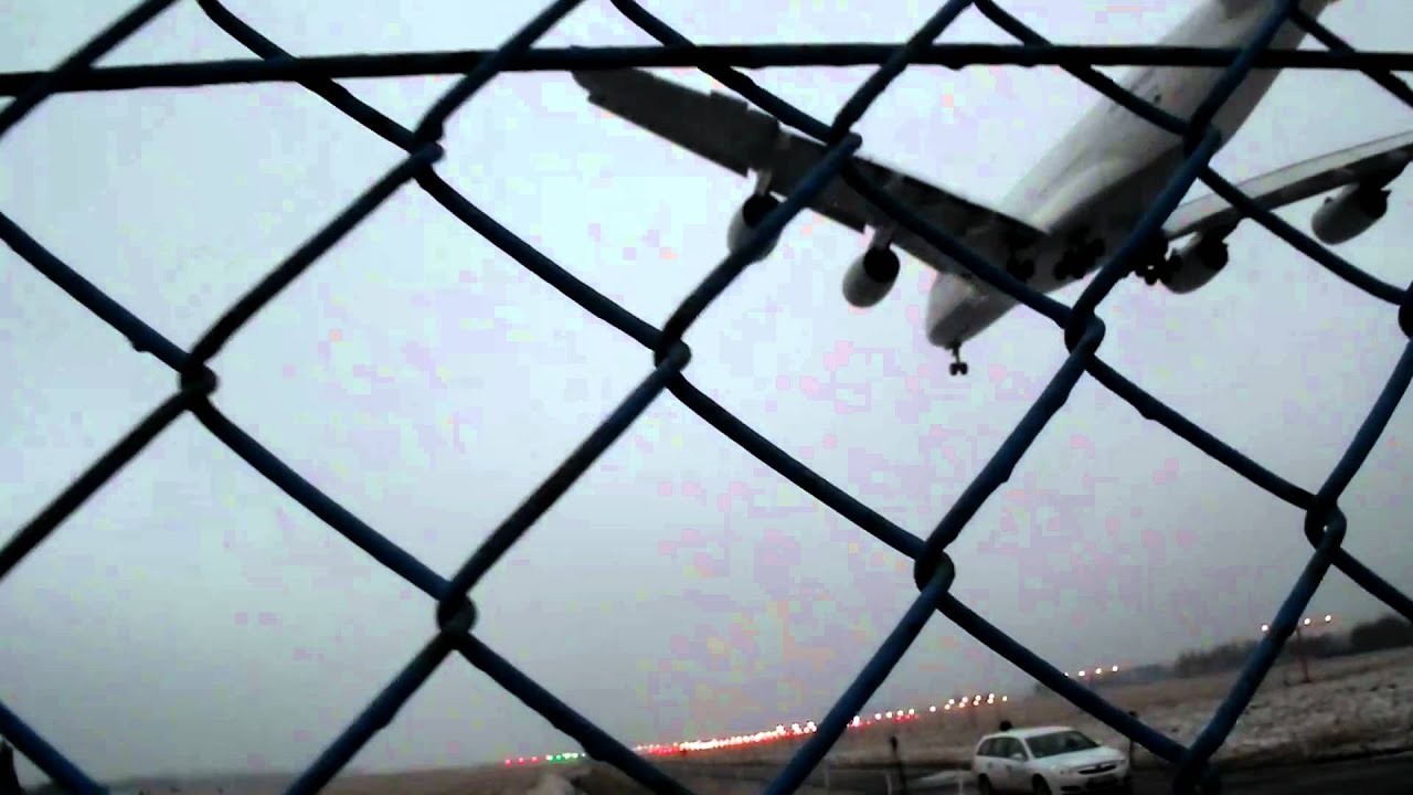 airbus A380 - lądowanie na Okęciu