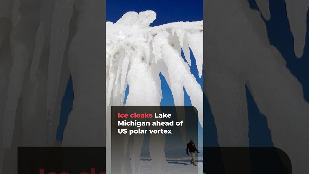 Ice cloaks Lake Michigan ahead of US polar vortex