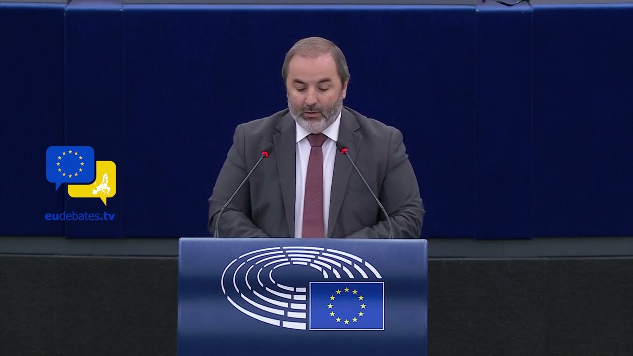 Paulo do Nascimento Cabral debates the impact of extreme weather in agriculture amid climate change