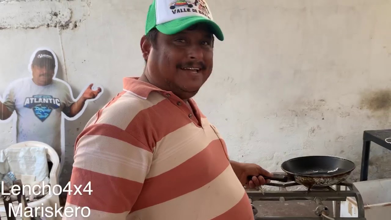 Camarones ala crema en salsa de chipotle con el marisquero