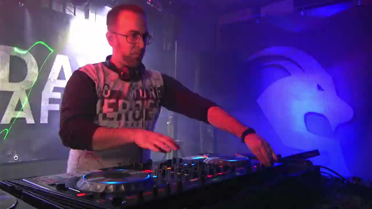 The Best Tech House Session 2022 - Mix by Light and DeZ in The Garage Streaming Sessions