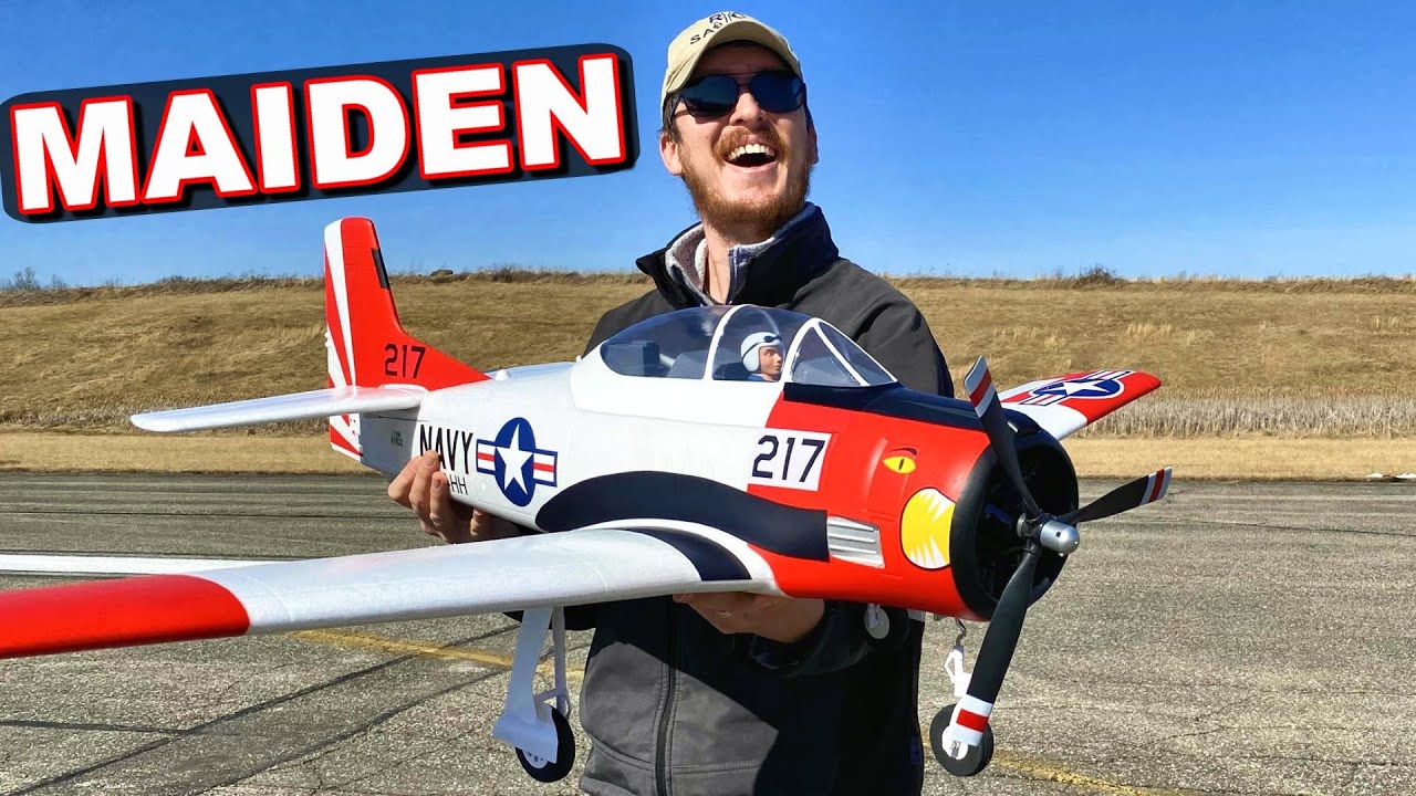 СОВЕРШЕННО НОВЫЙ!! E-Flite T-28 Trojan 1.2M с убирающимся шасси! - TheRcSaylors