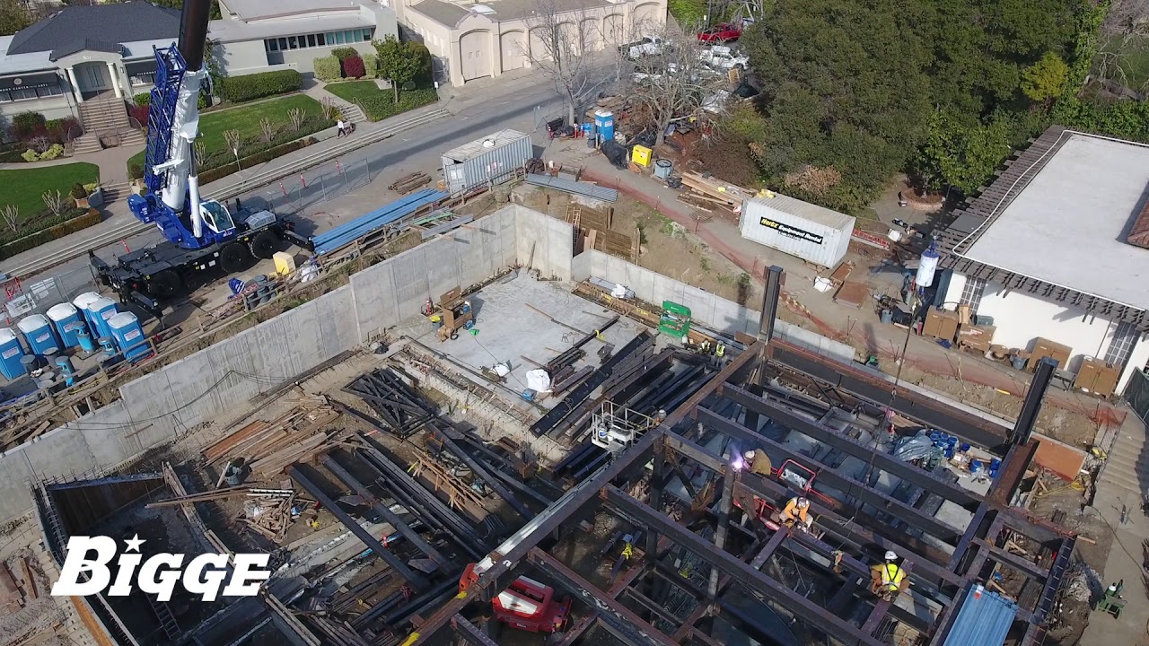 Bigge Crane Steel Erection at Piedmont HS