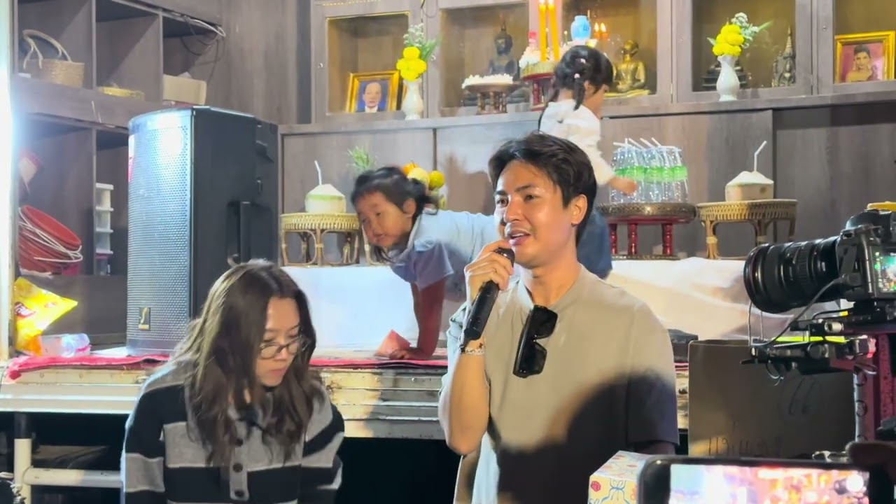 พ่อบอย แม่แอน🆎และลูกๆ🅿️🅿️พูดคุย ก่อนเริ่มกิจกรรม จับของขวัญปีใหม่ 