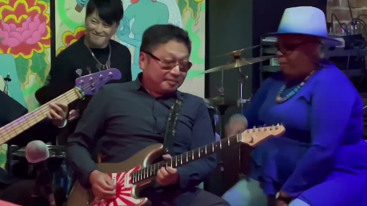 激辛おじさんとZeek Guitars🎸