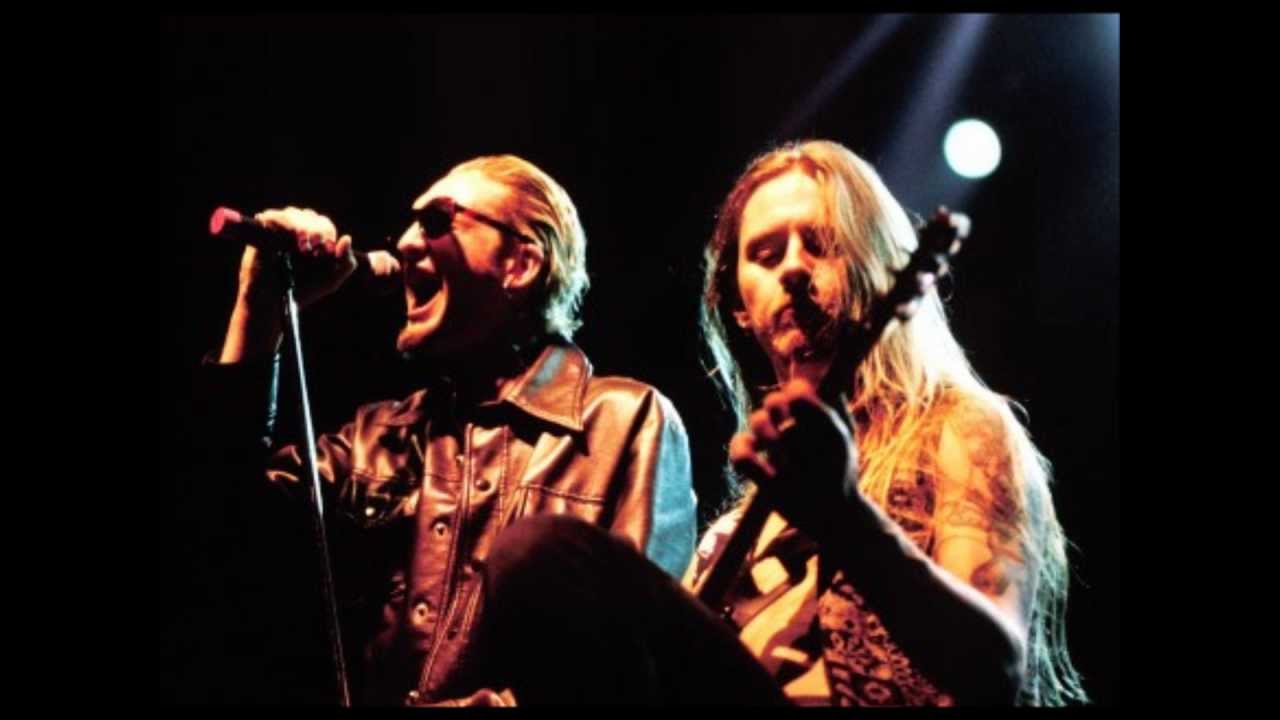 Alice In Chains - God Am Live