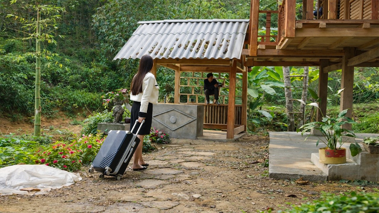 She Left the Farm… One Year Later, She Returned as a CEO to See Him Again