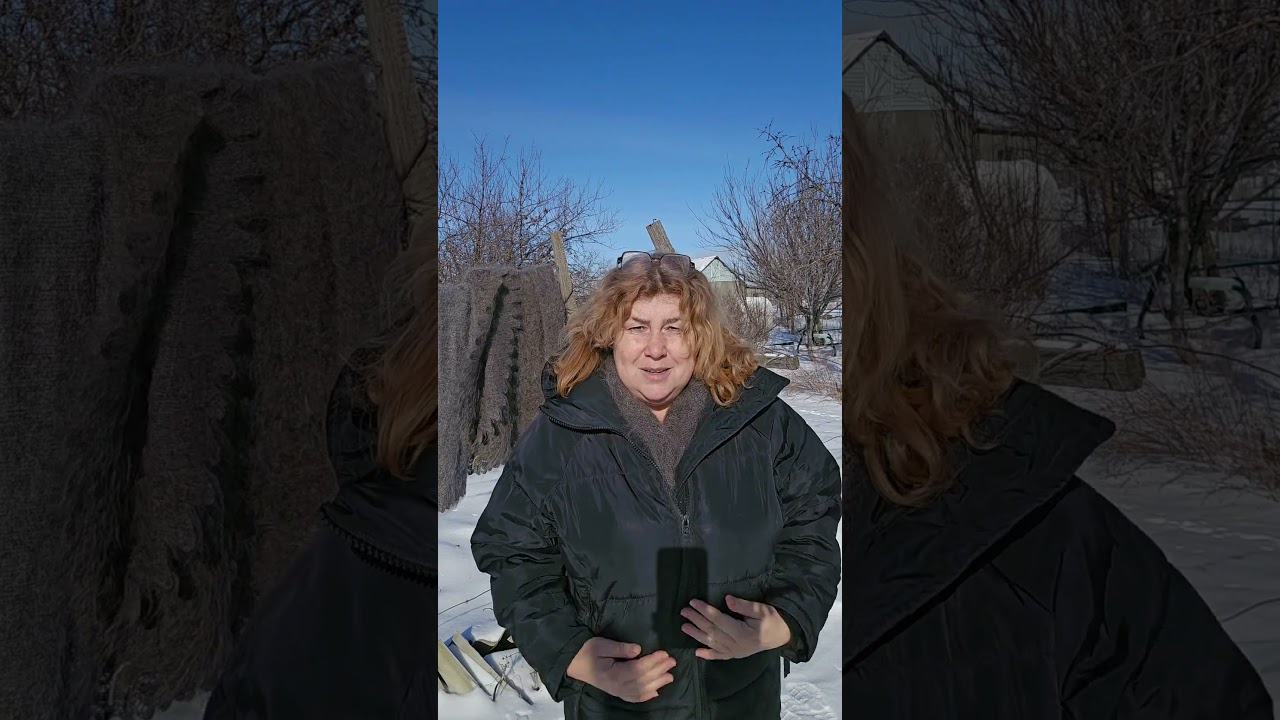 как носить пуховый платок под пальто