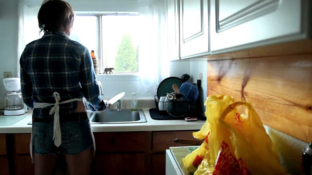 Molly Gene One Whoaman Band - Waitin' (Official Music Video)
