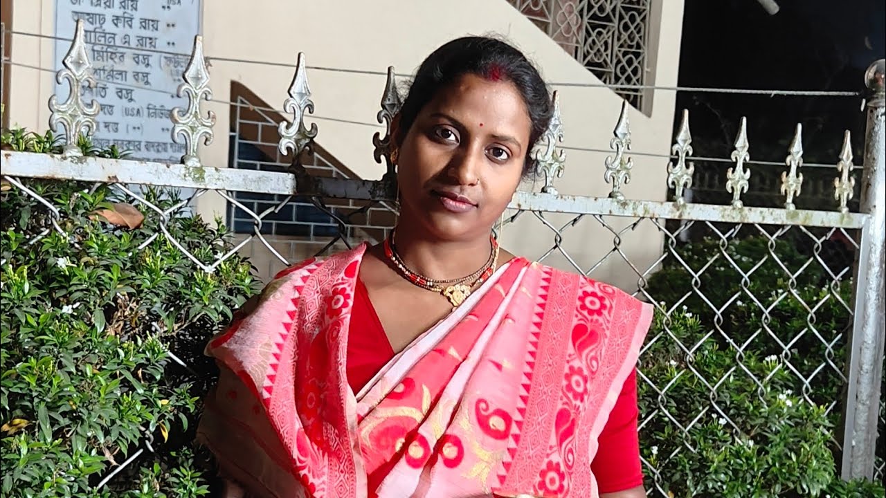 কাজের মাঝে তোমাদের সাথে ❤️❤️❤️