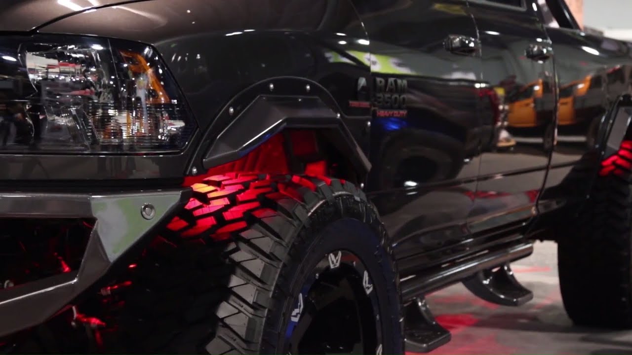 SEMA2017: The Fab Fours Open Fender System Allows Monster Meats Without A Lift!