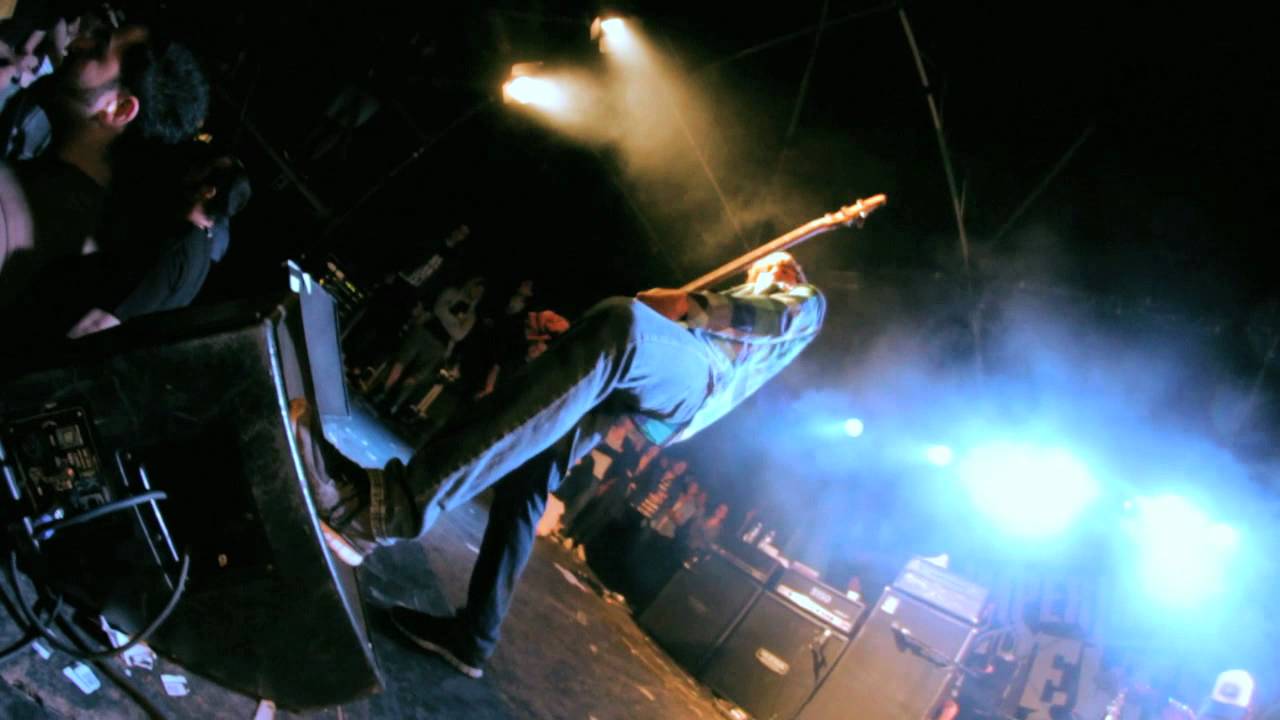 Parkway Drive - Smoke 'em if ya got 'em (Never Say Die Open Air - Trier Germany 2011)