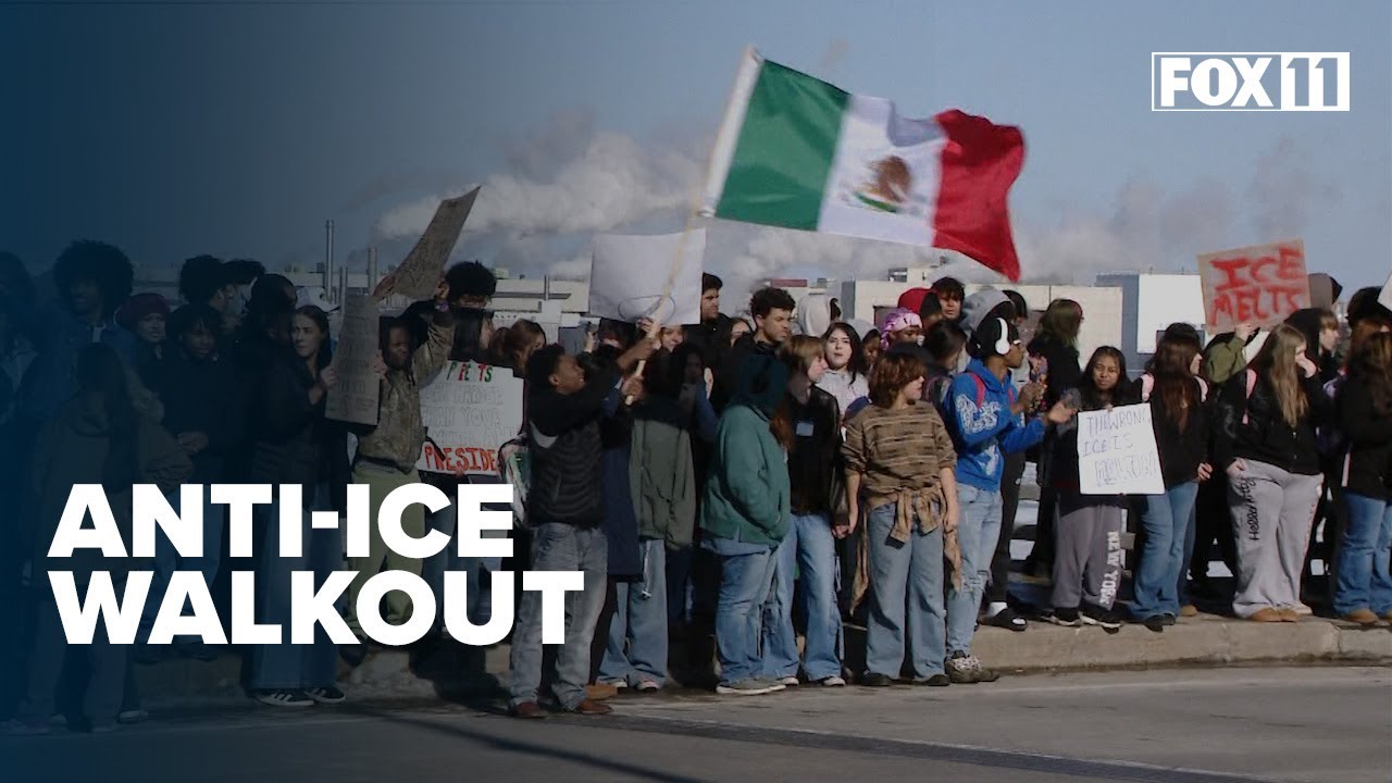 Hundreds of Green Bay high schoolers walk out to protest ICE: 'Make our voices heard'