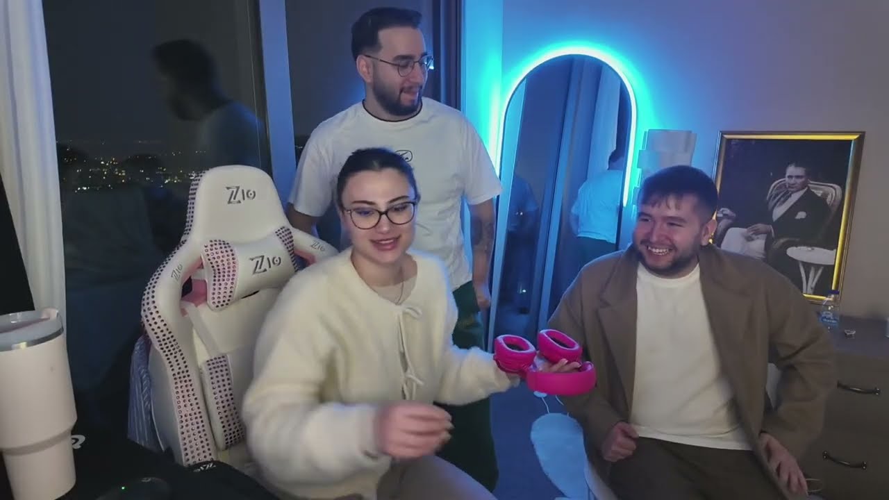 ERAY VE BONE SU BALCI'NIN YAYININA BASKIN ATIYOR | Bone İstanbul'da,Gta Rp Var Mı,Ev Vlogu Ne Zaman