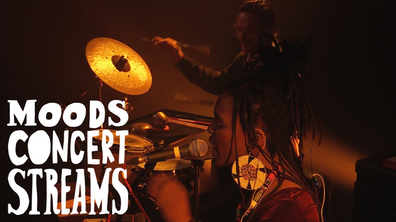 Live at Moods: @siselabonga