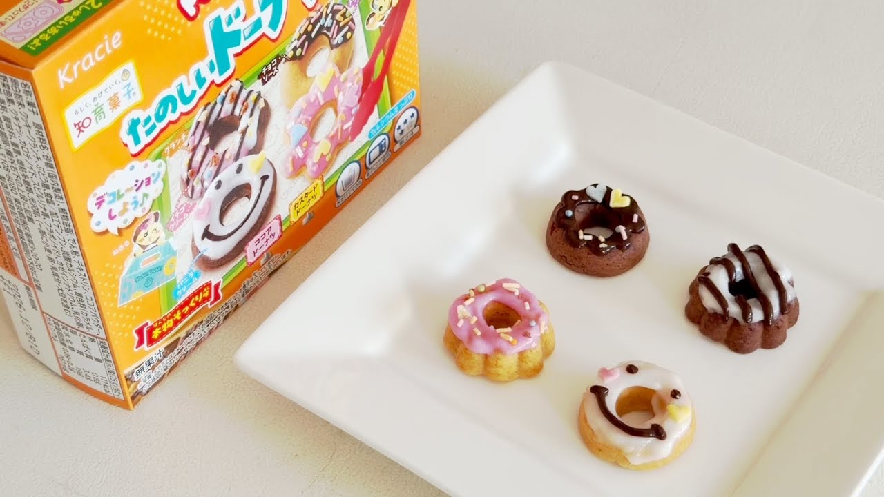 [DIY Kit] Popin Cookin Donuts: Vanilla & Chocolate with Strawberry & Vanilla Icing | Kracie