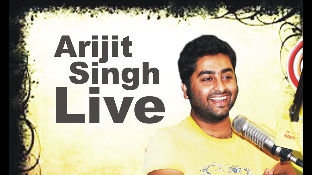 Arijit Singh sings "Muskurane Ki Wajah Tum Ho" LIVE in the Radio Mirchi Studios