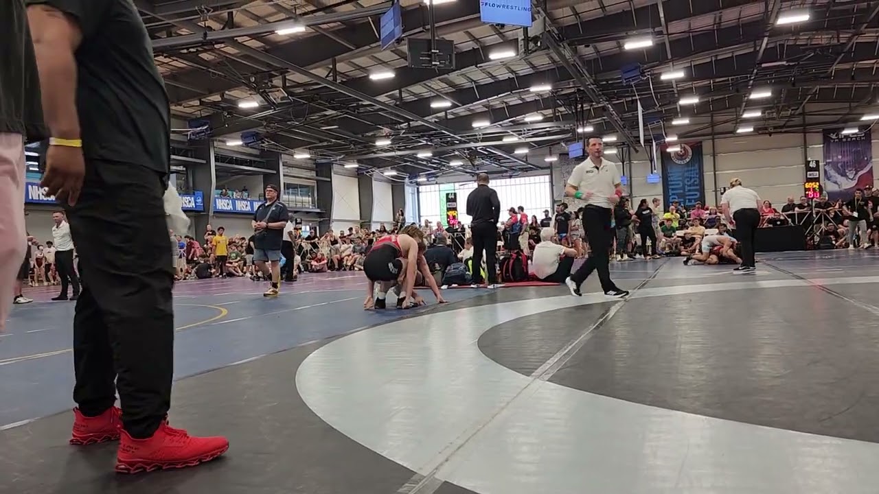 National Duals - Gotcha Illinois vs Lone Star Legends 160lbs