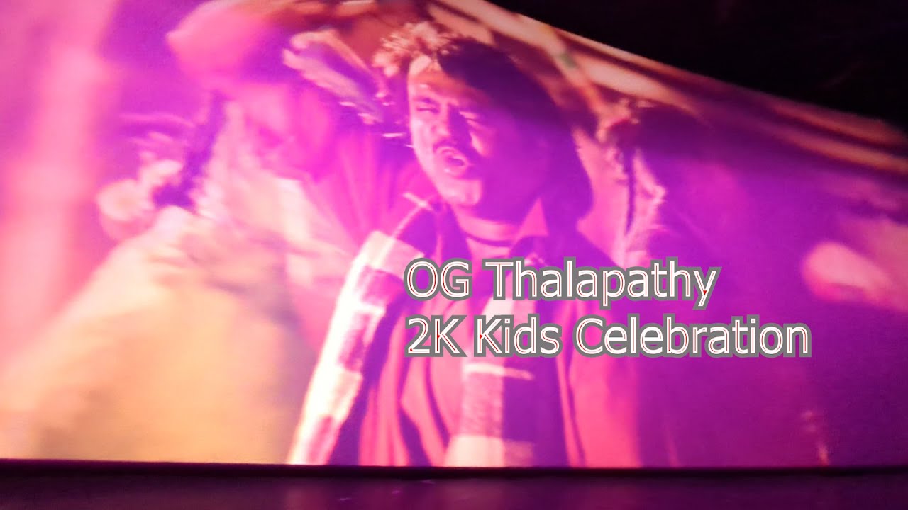 Thalapathy movie theatre reaction celebration #rajinikanth #rajini #rajinifans 