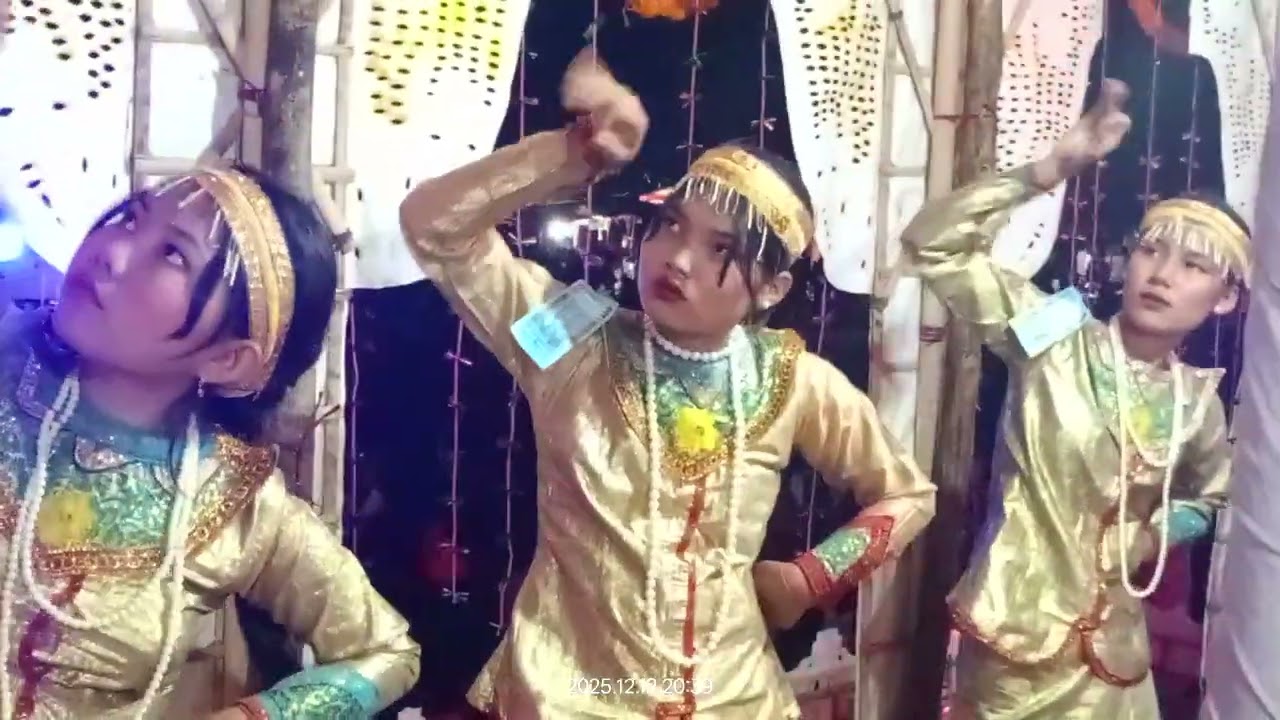 রাজস্থলী উপজেলা থেকে নৃত্য পরিবেশন মহিলা দল 🌺🍂🍂 কাউখালী উপজেলা কচুখালী সানু বৌদ্ধ বিহার এর অন্তোষ্ঠা