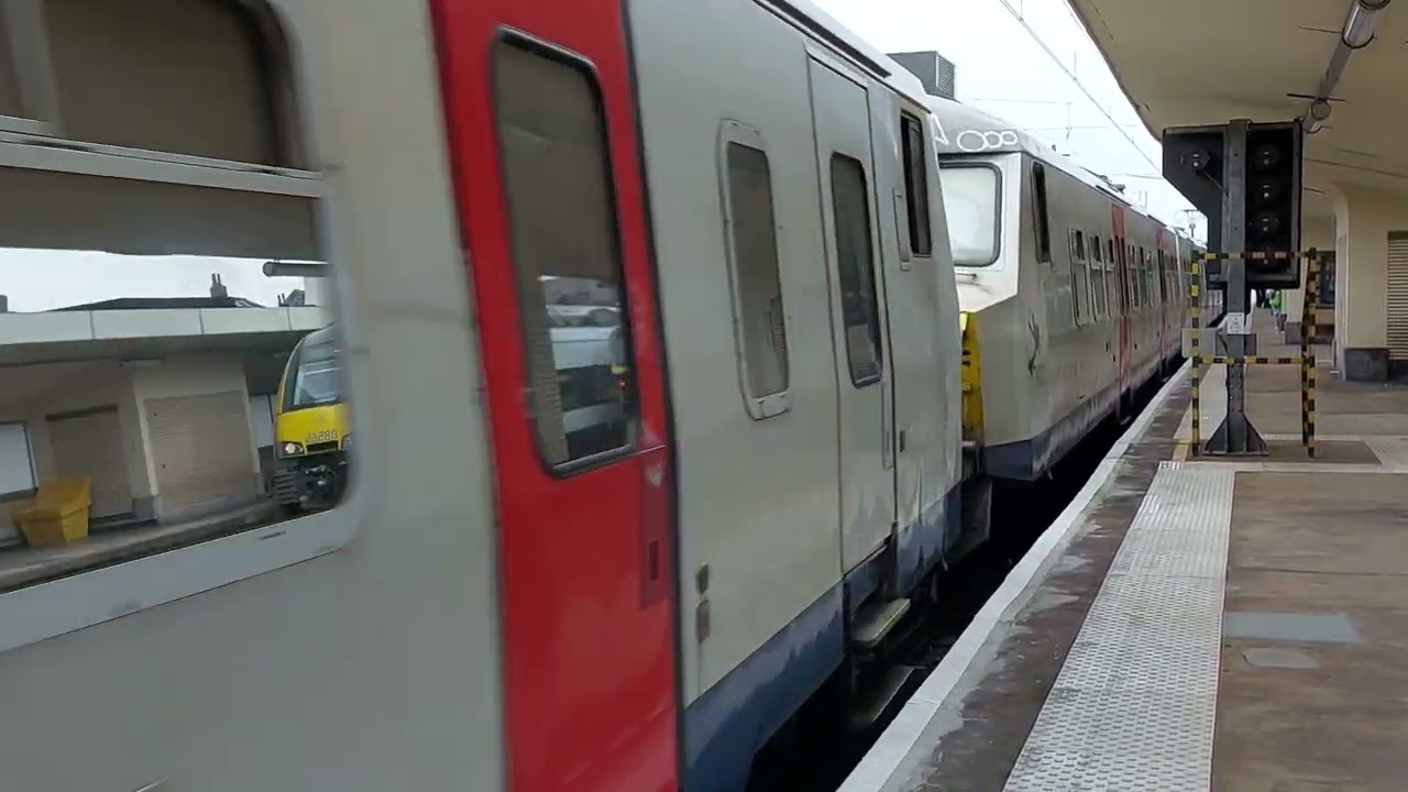 De NMBS SNCB (AM75 MR75) 801 New look  vertrekt uit ( Brussel Noord ) 25/08/2023