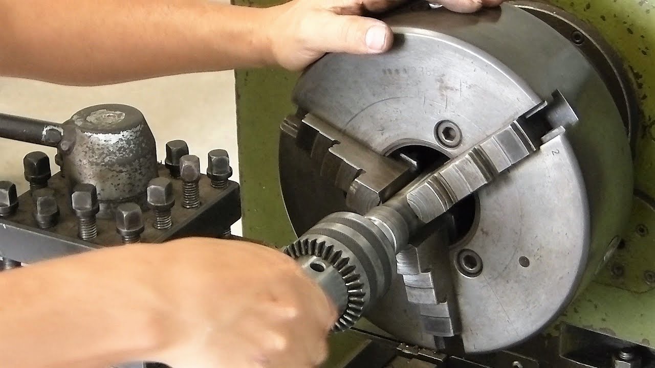 FAZENDO CÔNICO PARA COLOCAÇÃO DE MANDRIL