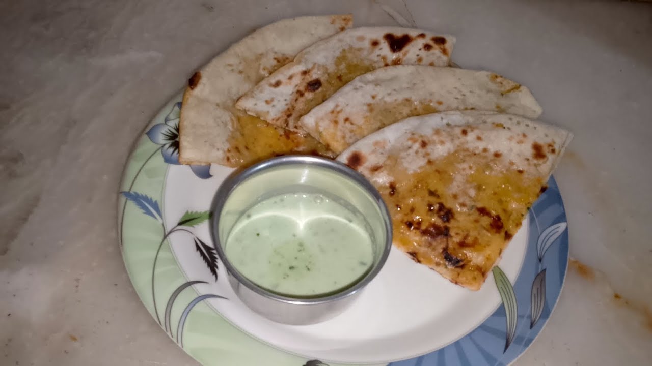 Aloo Naan Recipe on Tawa/Aloo Naan Without Tandoor/chinioty Zaika Kitchen 