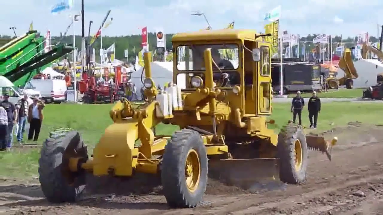 Austin-western 4WD & 4WS Motor grader from 1959