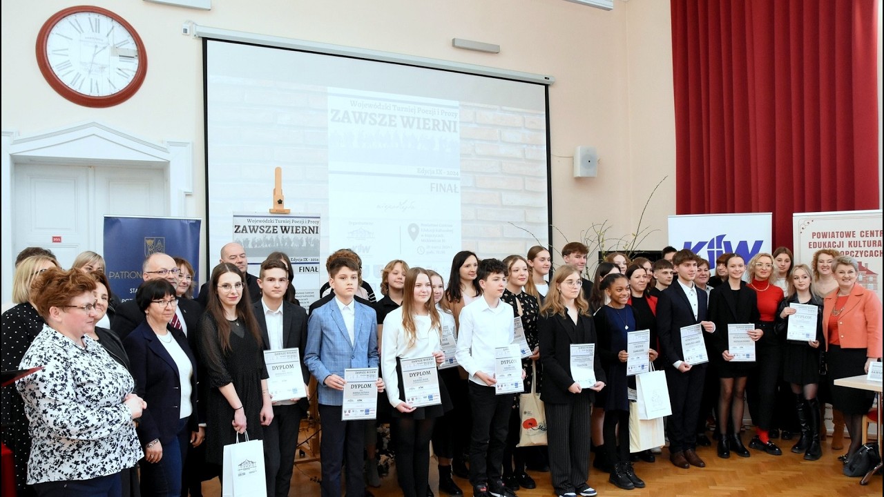 Młodzież w konkursie „Zawsze Wierni”