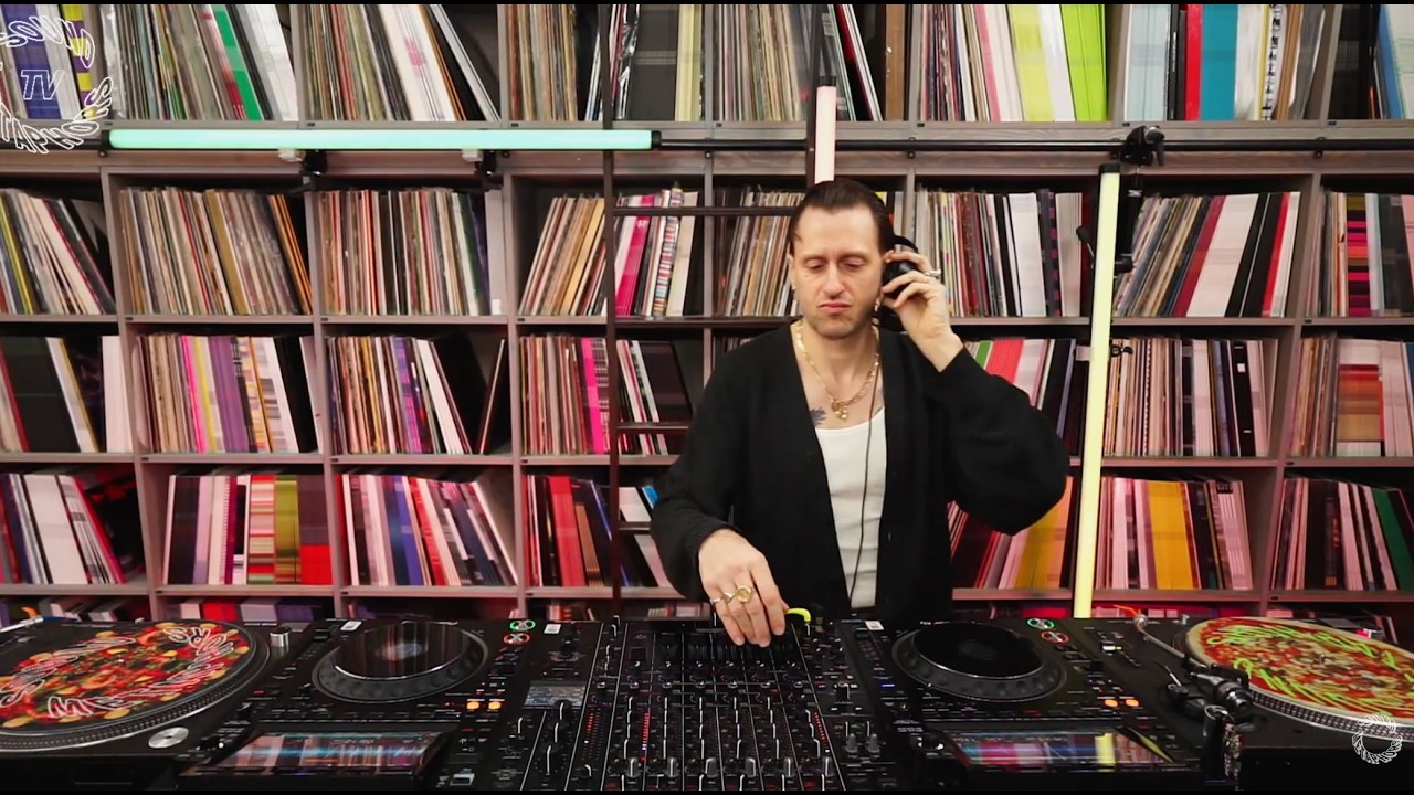 Curses | Sound Metaphors TV &ndash; EBM, New Beat, Synth-pop, House | Live from Berlin | March 23, 2026