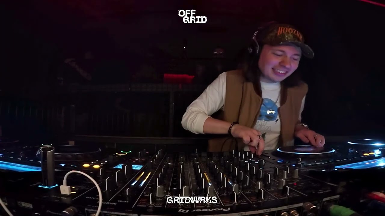 Off Grid Saturdays 020  - HOOZAR'S HIP HOUSE Vol.2