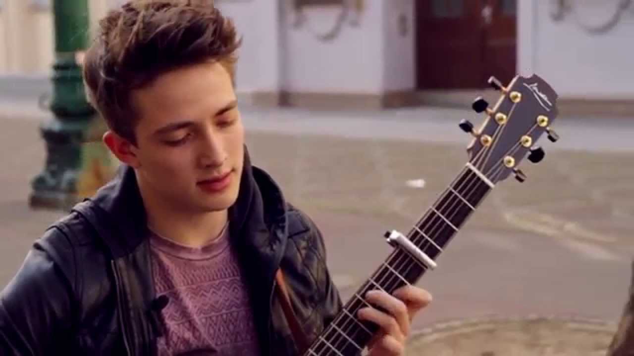 Leo Stannard - Please Don't (acoustic) // Småll Sessions
