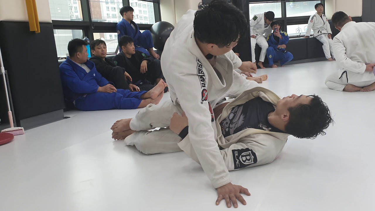 킹덤주짓수 블랙벨트 이형걸