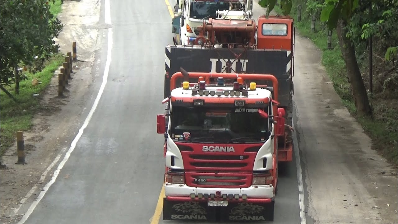 KING OF ROAD‼️AKSI SCANIA P420 6X6 LIBAS TANJAKAN DAN TURUNAN EXTRIM LINTAS IKN NUSANTARA