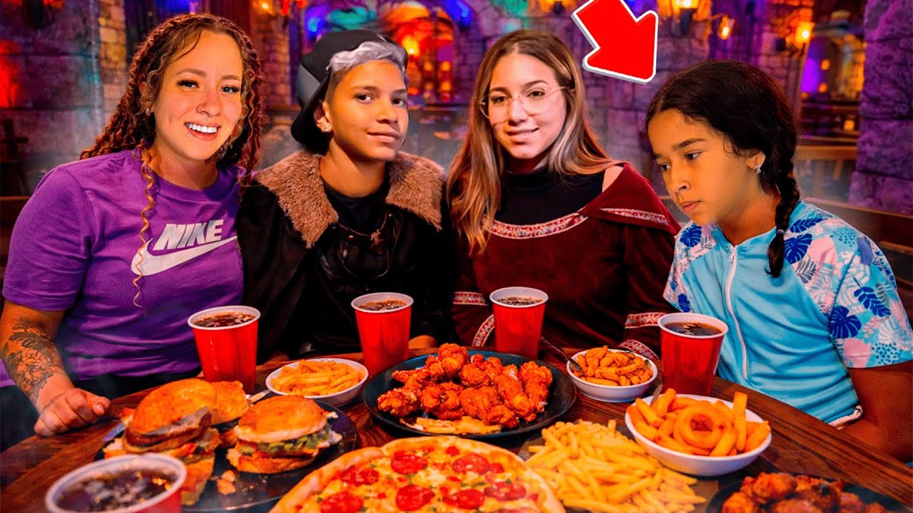 FOMOS PARA UM RESTAURANTE MEDIEVAL E O INESPERADO ACONTECEU 