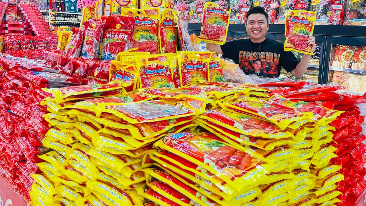 Quá Tải SIÊU THỊ Xỗ Hàng BÁNH MỨT TẾT Bà Con Ùn Ùn VÌ Giá Rẻ Hết Hồn
