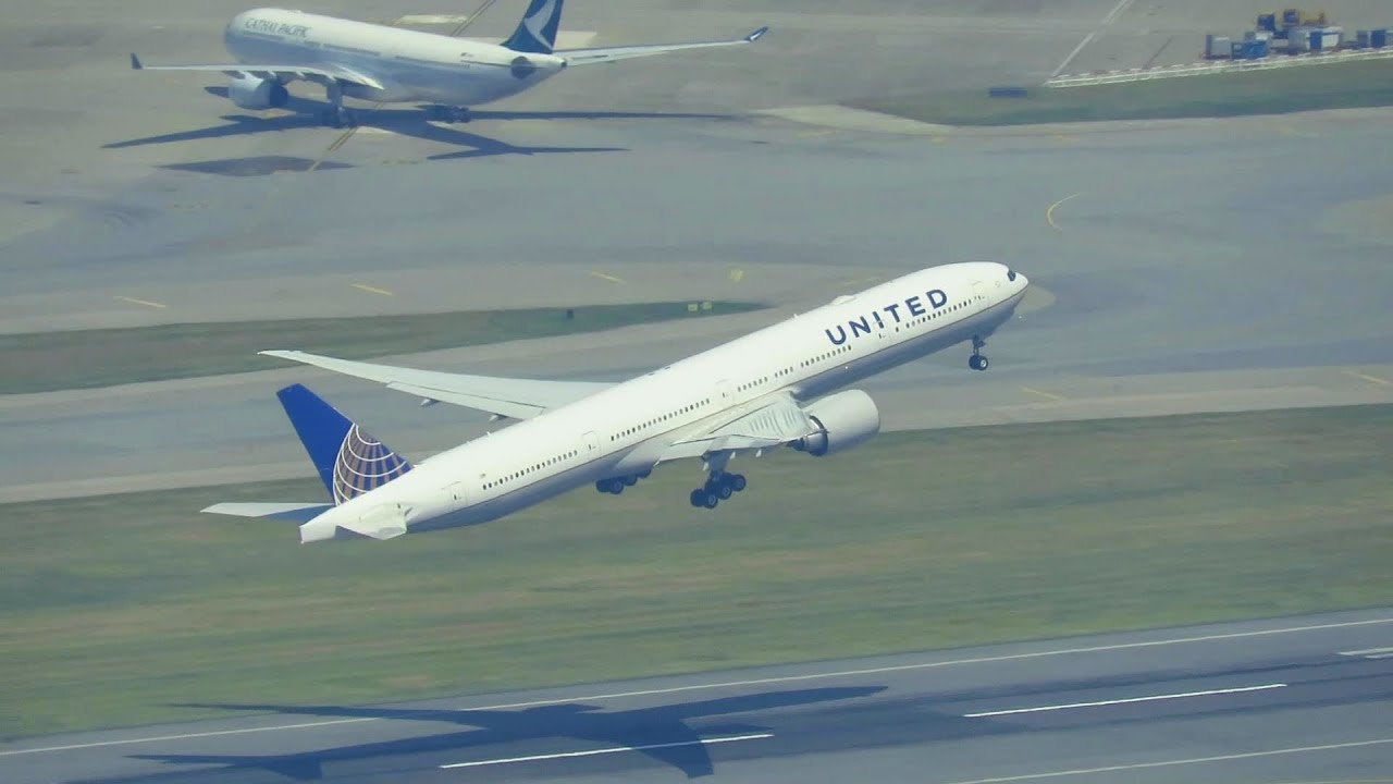INSANE PLANE SPOTTING at HONG KONG from ABOVE! 747, MD-11, A350, 777, A330 & more!