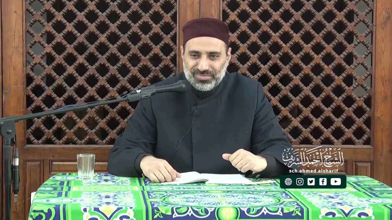 الأنبياء عليهم السلام معصومون عن الكبائر إجماعا وعن الصغائر في الأصح.خلافا للأحباش.الشيخ أحمد الشريف